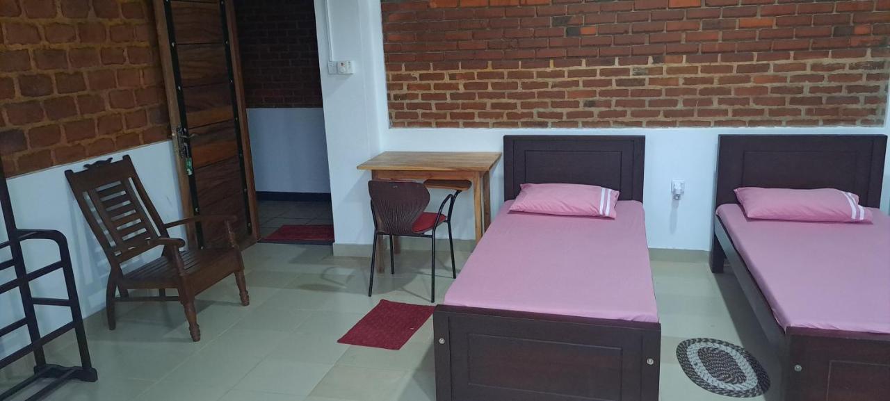 Madu River Edge Otel Balapitiya Dış mekan fotoğraf