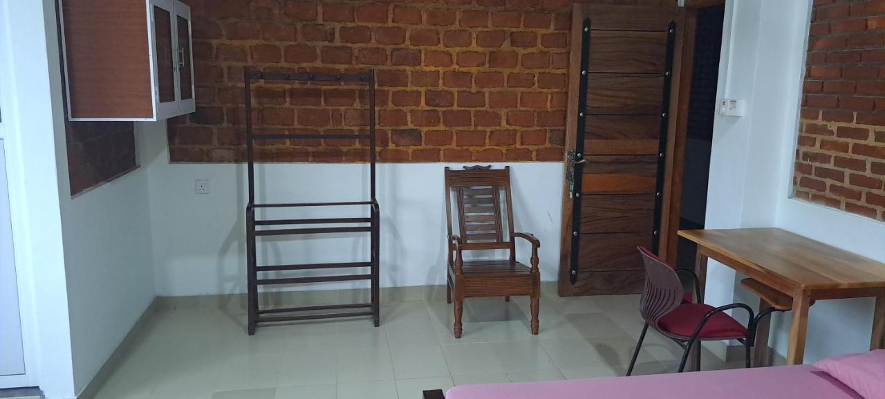 Madu River Edge Otel Balapitiya Dış mekan fotoğraf